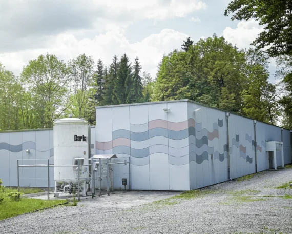 Aussenansicht des Seewasserwerks Kreuzbuch in Luzern