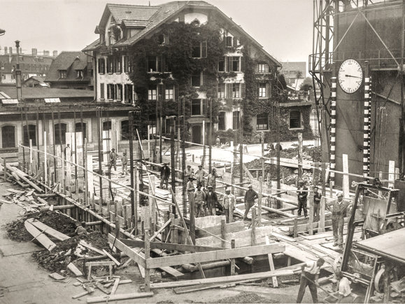Im Jahr 1929 bewilligte der Stadtrat Luzern den Bau des Apparategebäudes auf dem damaligen Gaswerkareal Luzern.